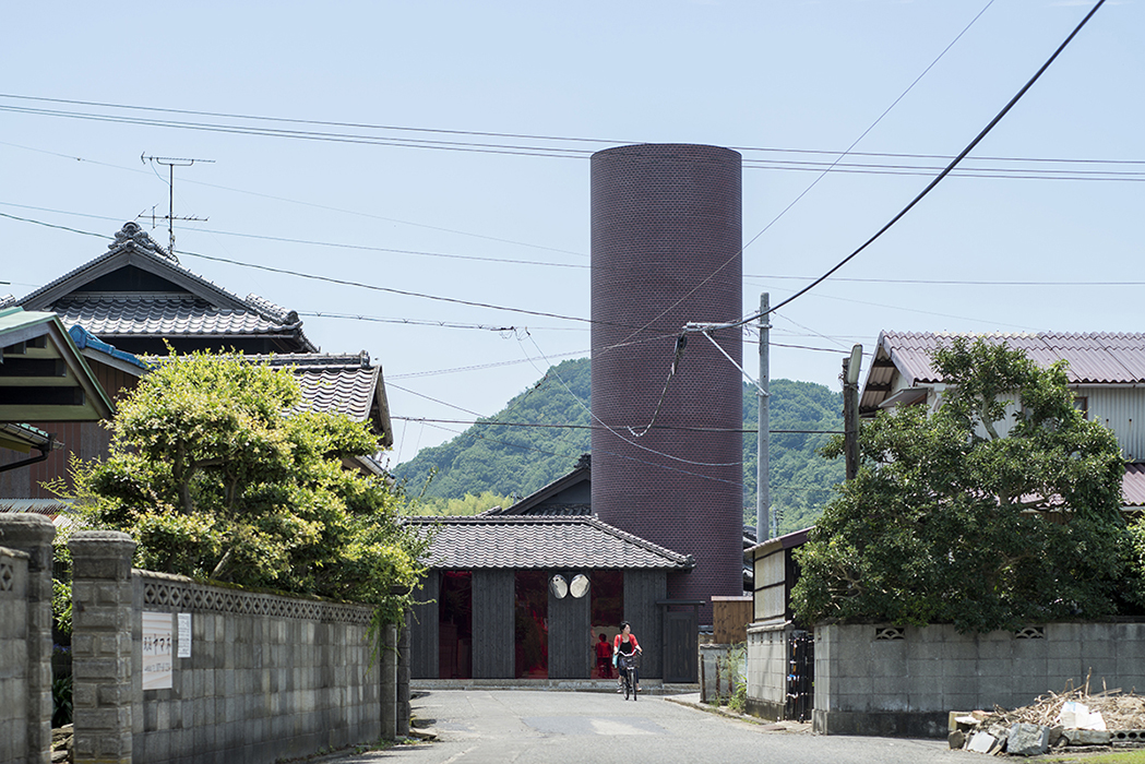 丰岛横尾馆 from [永山祐子建築設計](http://www.yukonagayama.co.jp/en/works/architecture/detail_30.html)