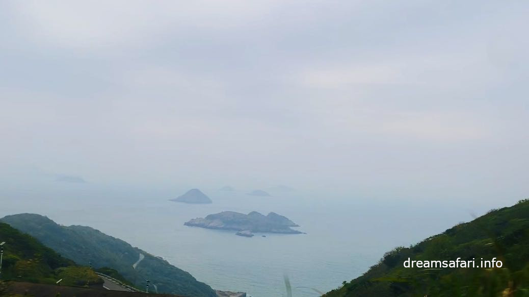 散落在海面的小岛们 散落在海面的小岛们